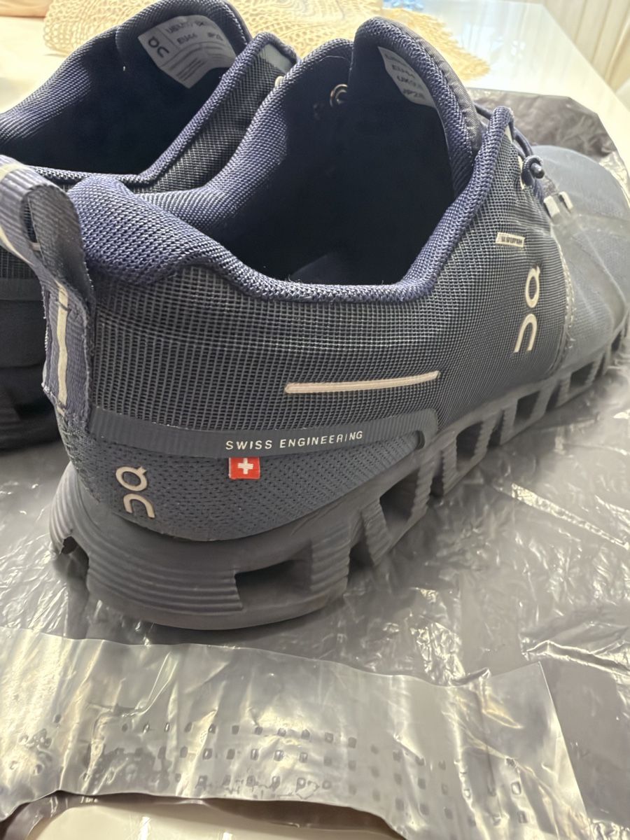 On Scarpe da uomo: On Cloud  – Usato da Winterthur venduto da EasyRS 7