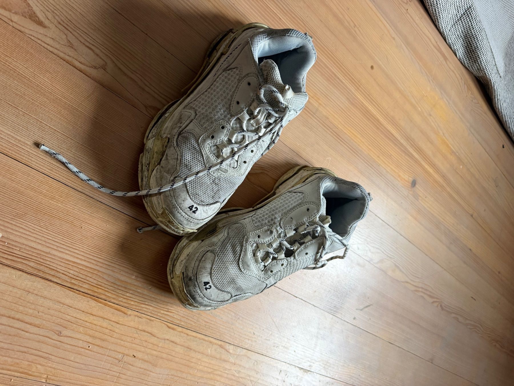 Balenciaga Scarpe da uomo: Balenciaga Triple S – Usato da Küsnacht ZH venduto da tts_6gsv 1