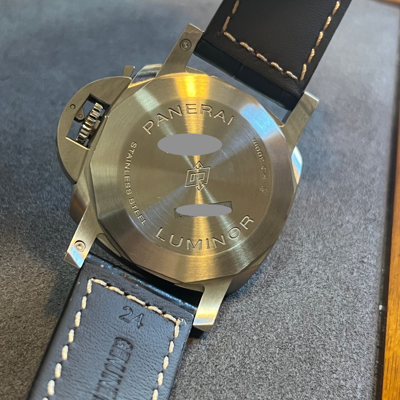 Panerai Uhren: Panerai Luminor Marina Blue Dial PAM01313 – Gebraucht aus Carouge GE von Watchaser 4