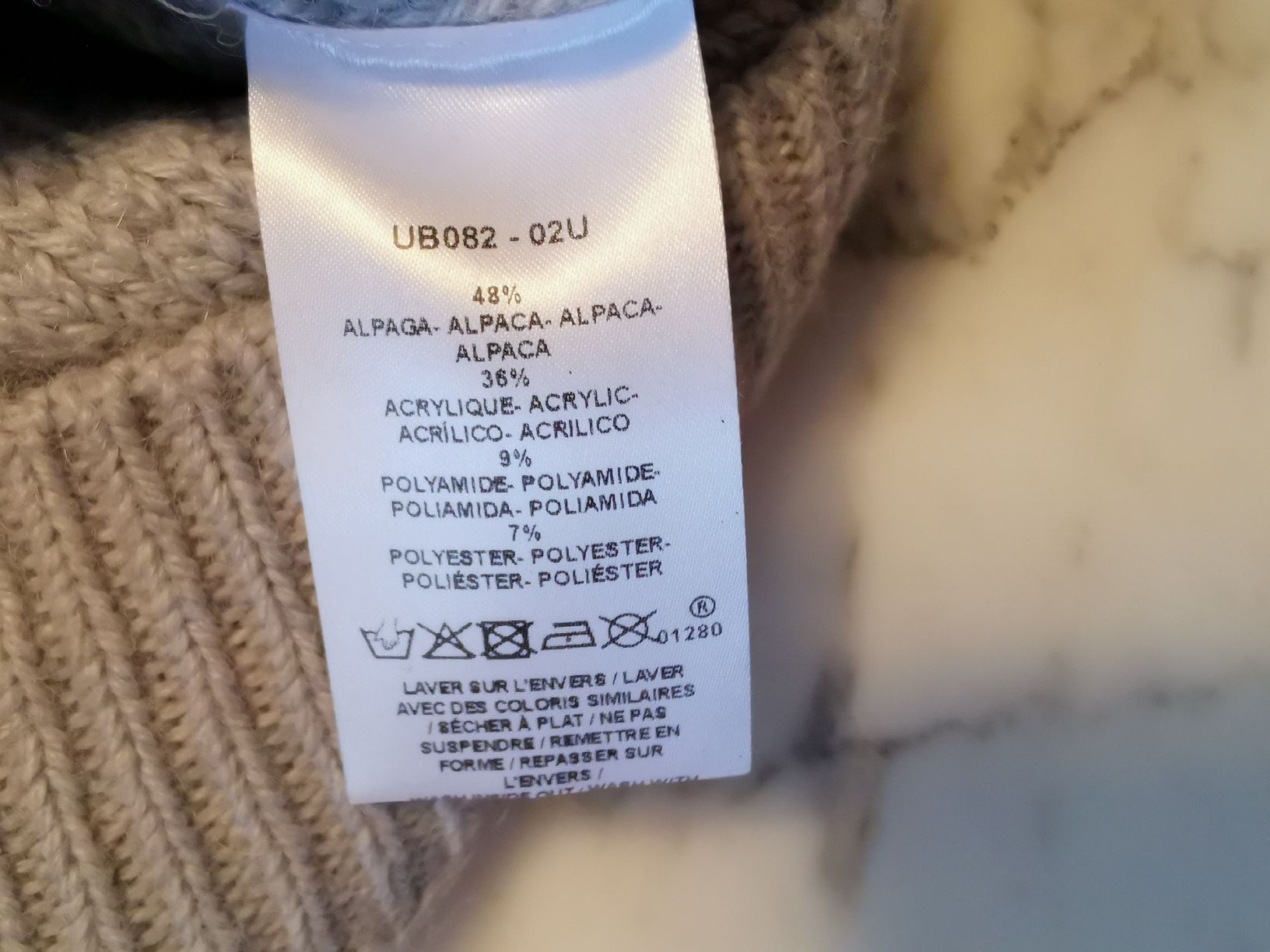 Caroll Maglioni & Felpe: Alpaka Pulli Caroll Paris, ungetragen  – Nuovo (secondo la descrizione) da Uerikon venduto da pink_flamingo 7
