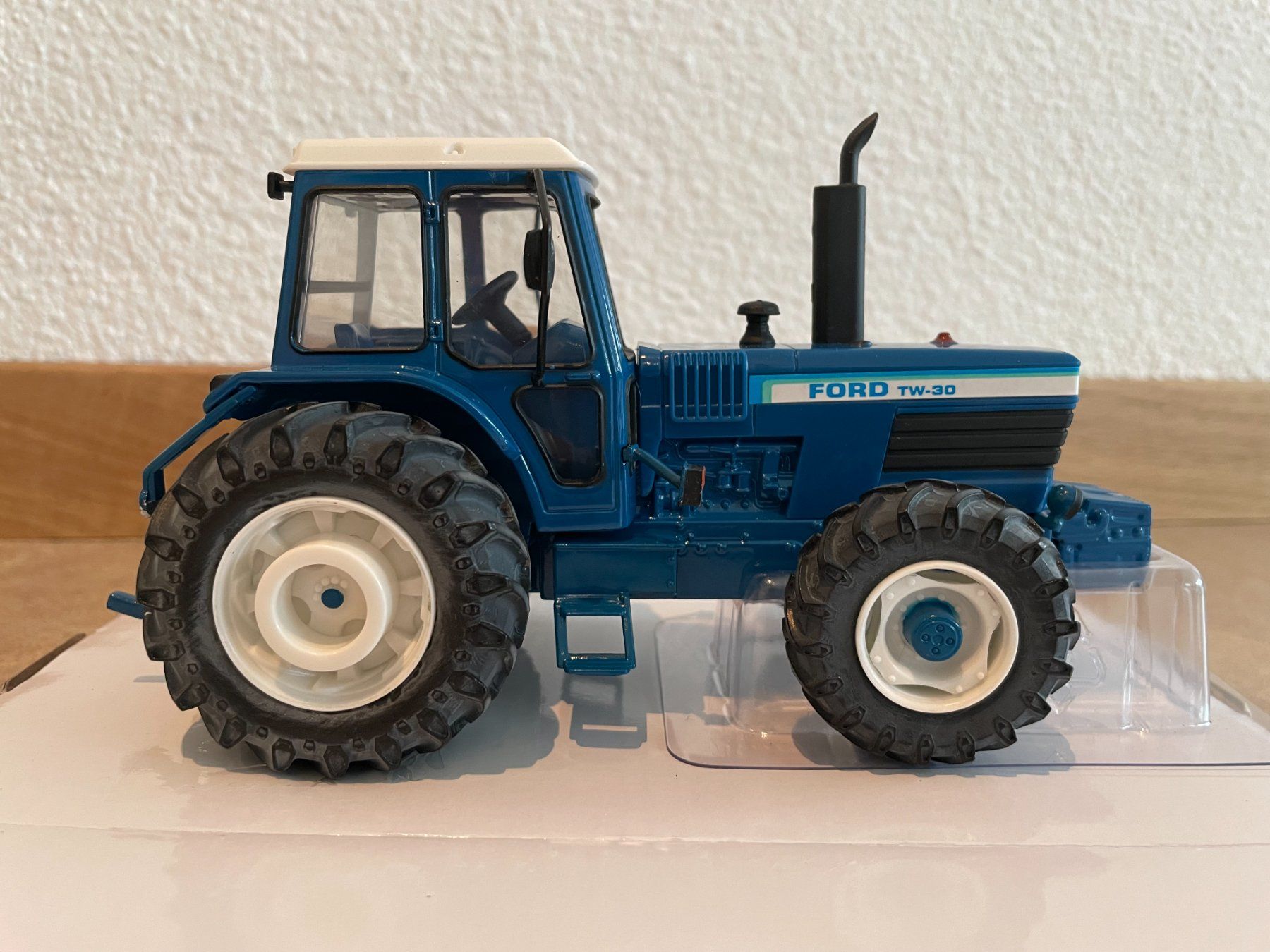 Ford Trattori: Ford TW 30 – Nuovo e nell'imballaggio originale da Kreuzlingen venduto da Stefan1150 2