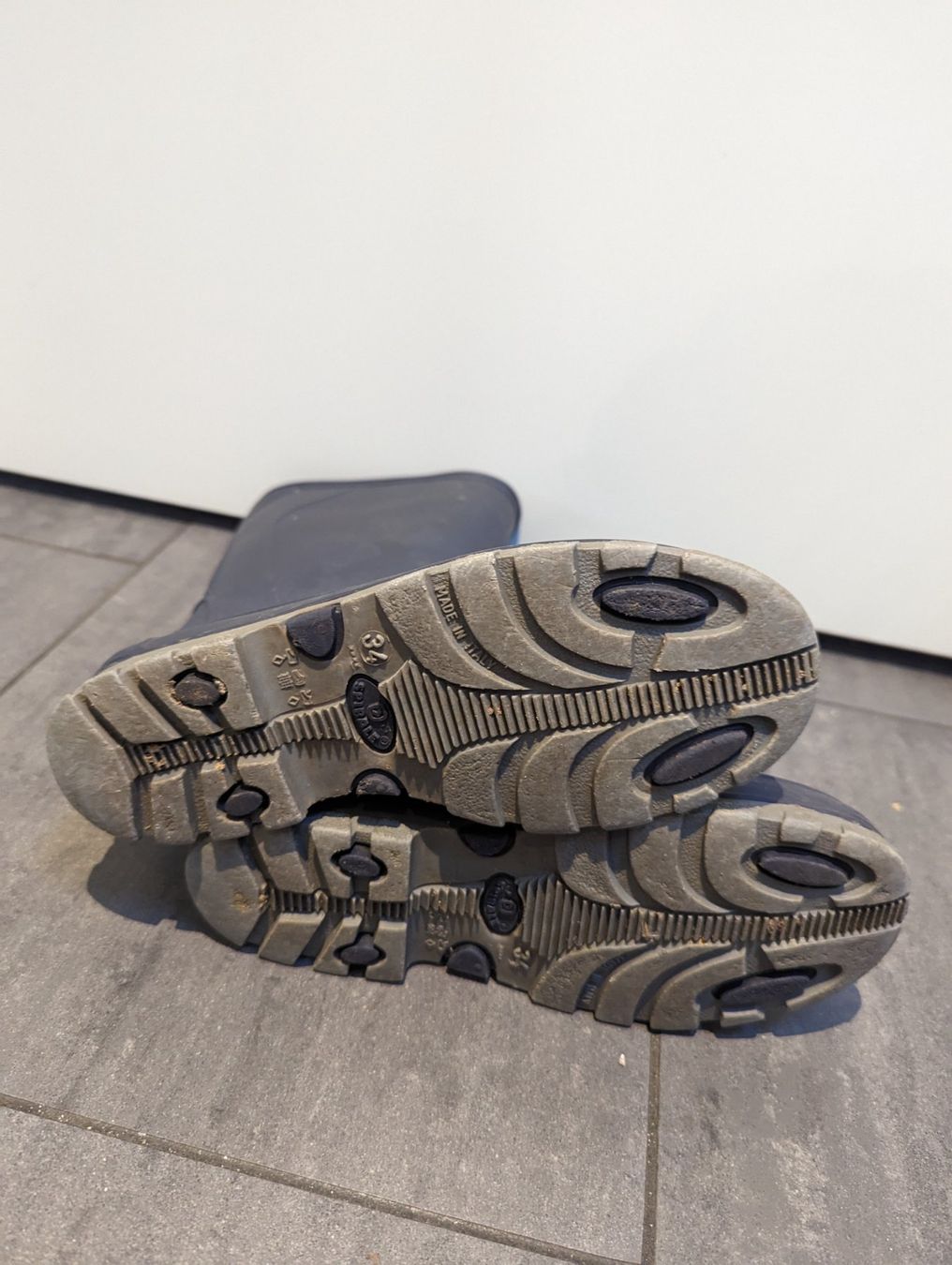 Scarpe da uomo: Gummistiefel, dunkelblau, Grösse 34 – Usato da Himmelried venduto da Paura 1