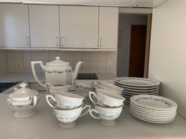 Kaffeeservice Rosenthal weiss mit blauen Blumen 8 Personen