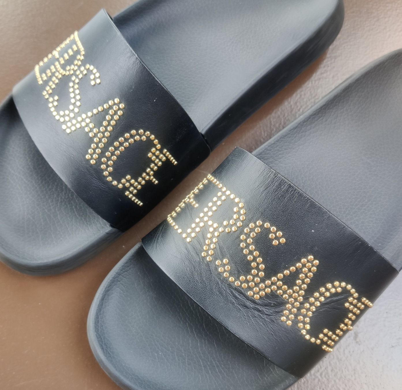 Versace Scarpe da uomo: Versace Pool Slides (Schwarz, G. 40) – Usato da Zürich venduto da dal_64sr 1