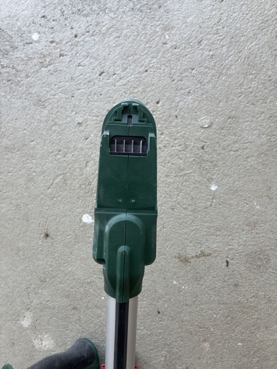 Bosch Tondeuses à gazon: Rasentrimmer Bosch – D'occasion à Esslingen par HP1973 2