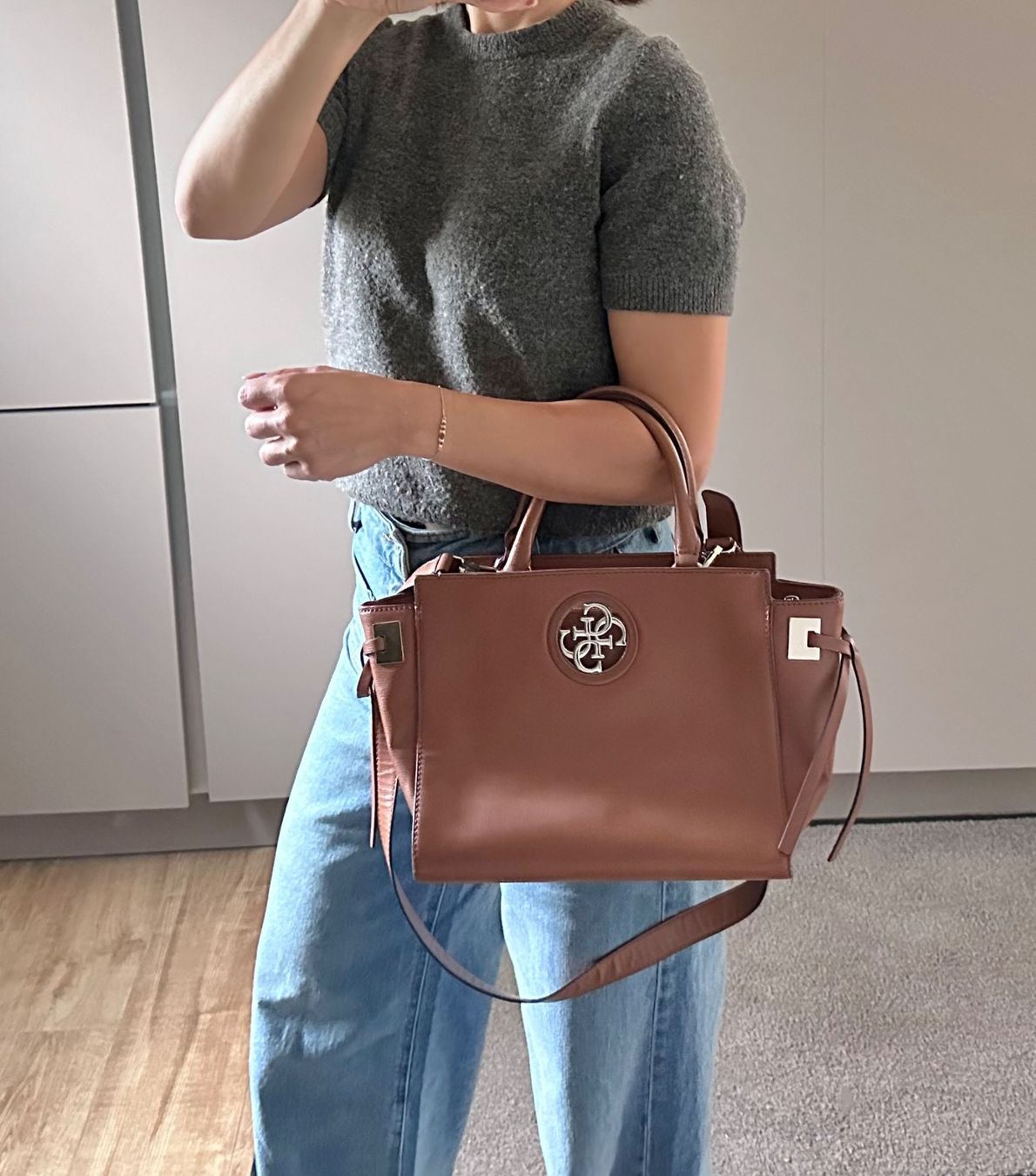 Guess Borse da donna: Sac à main Guess – Usato da Geneveys-Coffrane venduto da sar_rb75 5