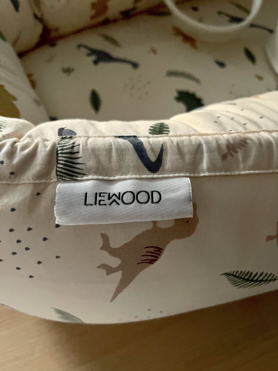 Liewood Wiegen & Stubenwagen: Liewood Babynest – Gebraucht aus Wallisellen von joaosilva94 1