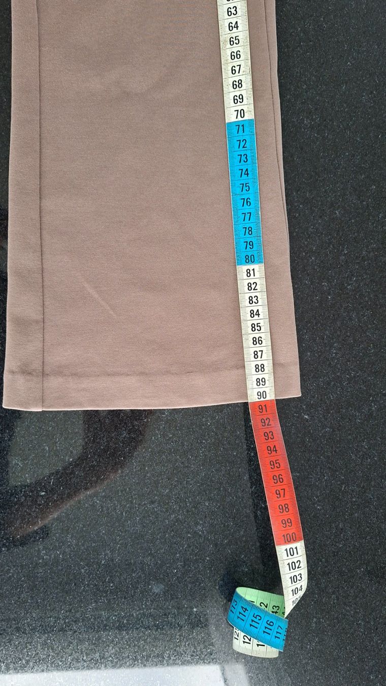 Pantaloni: Stoffhose / 7/8 Länge / taupe / Gr 36 – Usato da Emmenbrücke venduto da thokasaluni 1