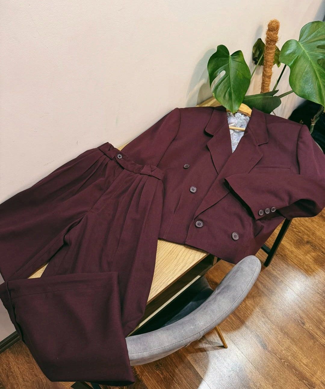 Costumi: Damenanzug – Usato da Leissigen venduto da ali_k9v8 2