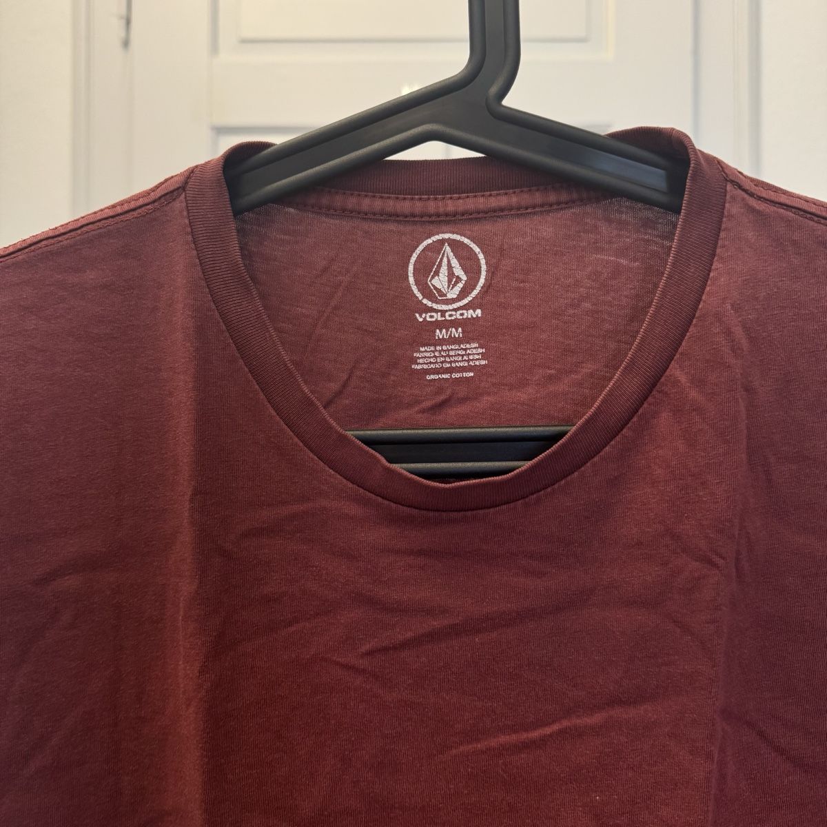 Volcom T-shirt: Volcom Herren T-Shirt, Weinrot – Usato da Baden venduto da sinaxli 2