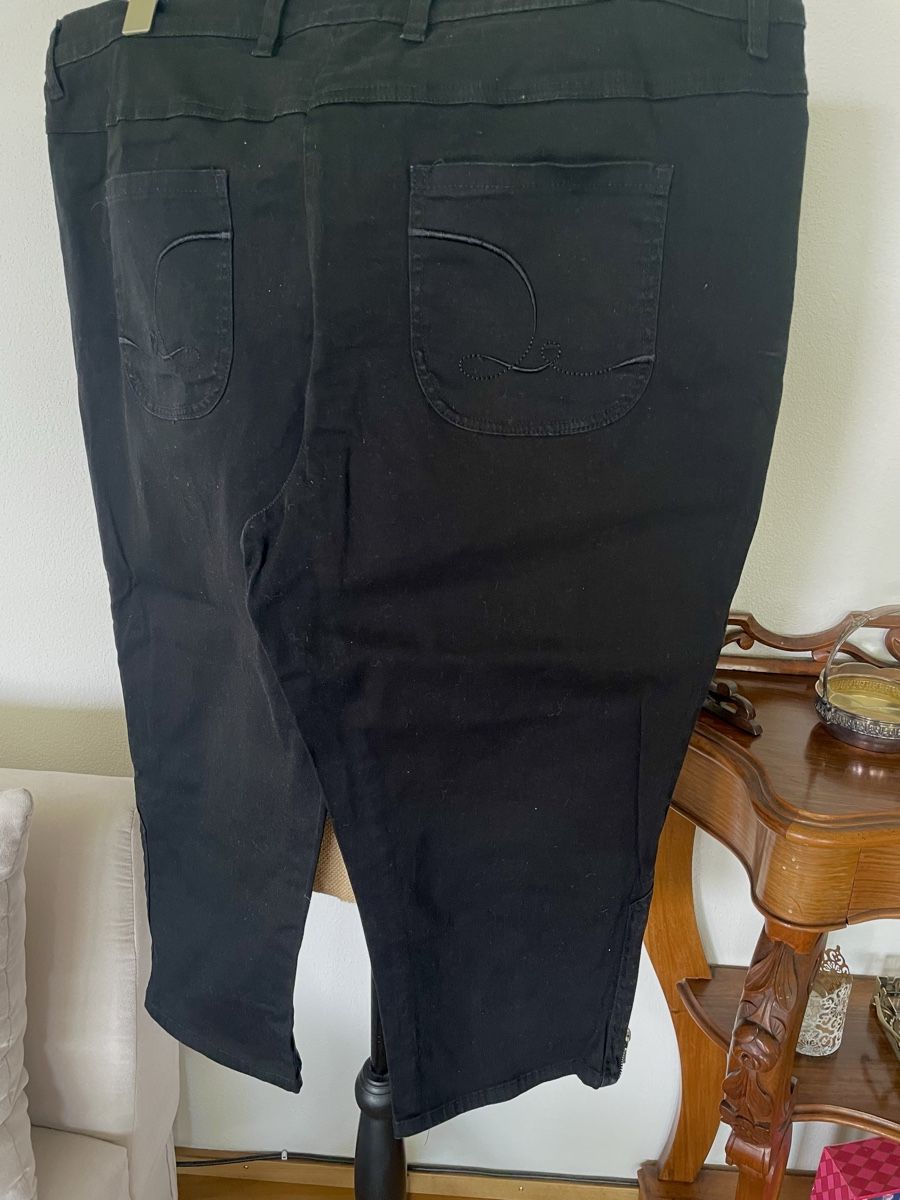 Hosen: Damen Capri Hose Gr. 52 schwarz – Neu (gemäss Beschreibung) aus Emmenbrücke von Ladyboutique 4