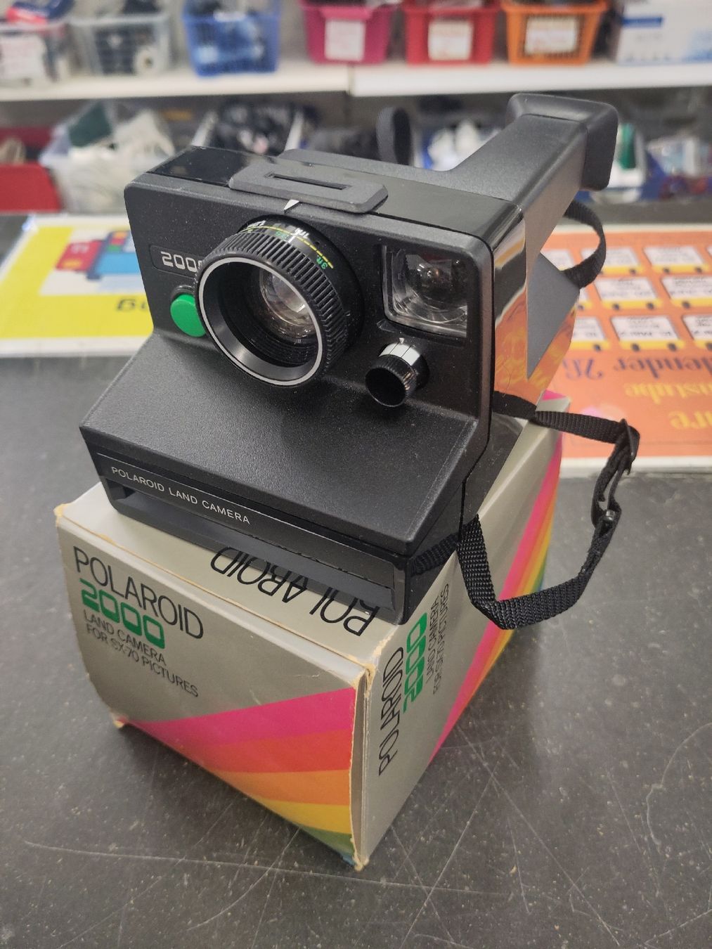 Polaroid Kamera: Polaroid Land Camera 2000 – Neu (gemäss Beschreibung) aus Pratteln von Cartonsducoeur_bl 1