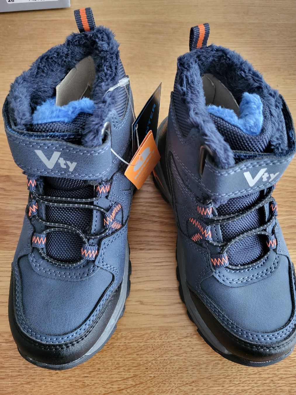 Scarpe per ragazzi: NEUE Kinder Winterschuhe Gr. 28 – Nuovo e nell'imballaggio originale da Dietlikon venduto da Yul_yy9w 1