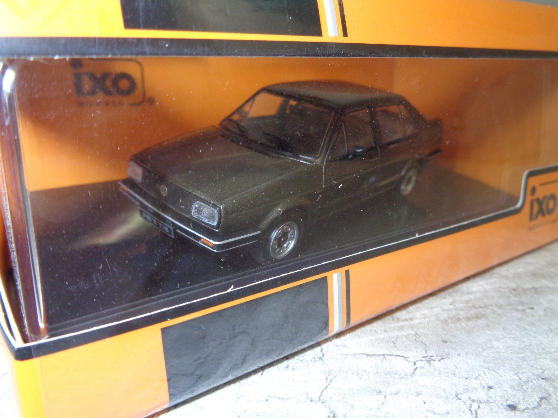 Volkswagen Modellini d'auto: Ixo 1:43 VW Jetta MK II 1984 – Nuovo e nell'imballaggio originale da Reconvilier venduto da rallycar 2