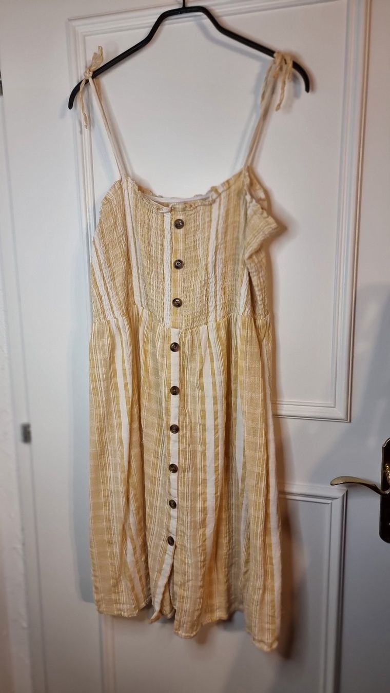 Vestiti: Kleid Größe 46/XL – Usato da Wald ZH venduto da Martin79