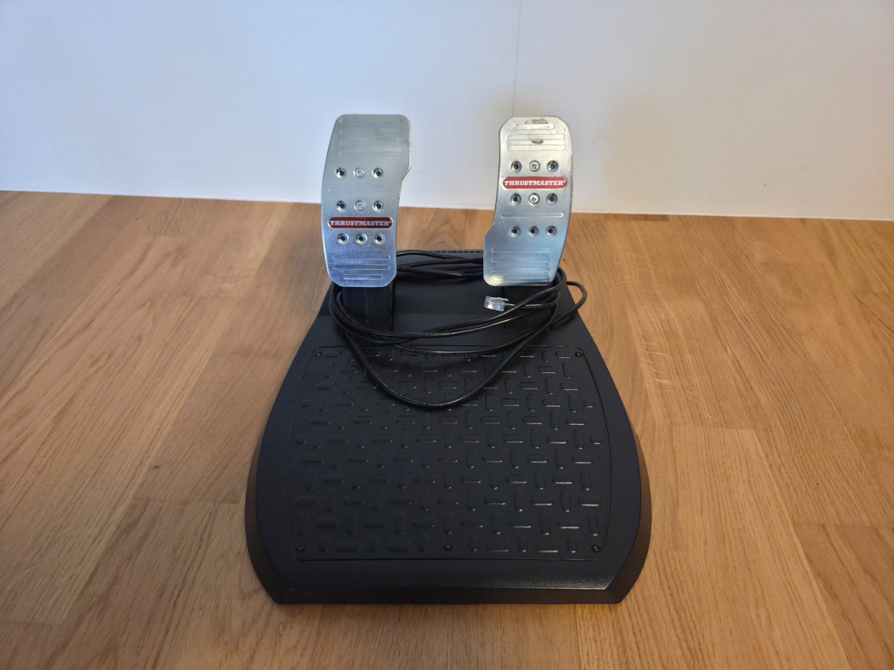 Thrustmaster Manettes: Thrustmaster T300  Ferrari Integral Racing Wheel Alcantara – D'occasion à Mühleberg par tot_5mfc 2