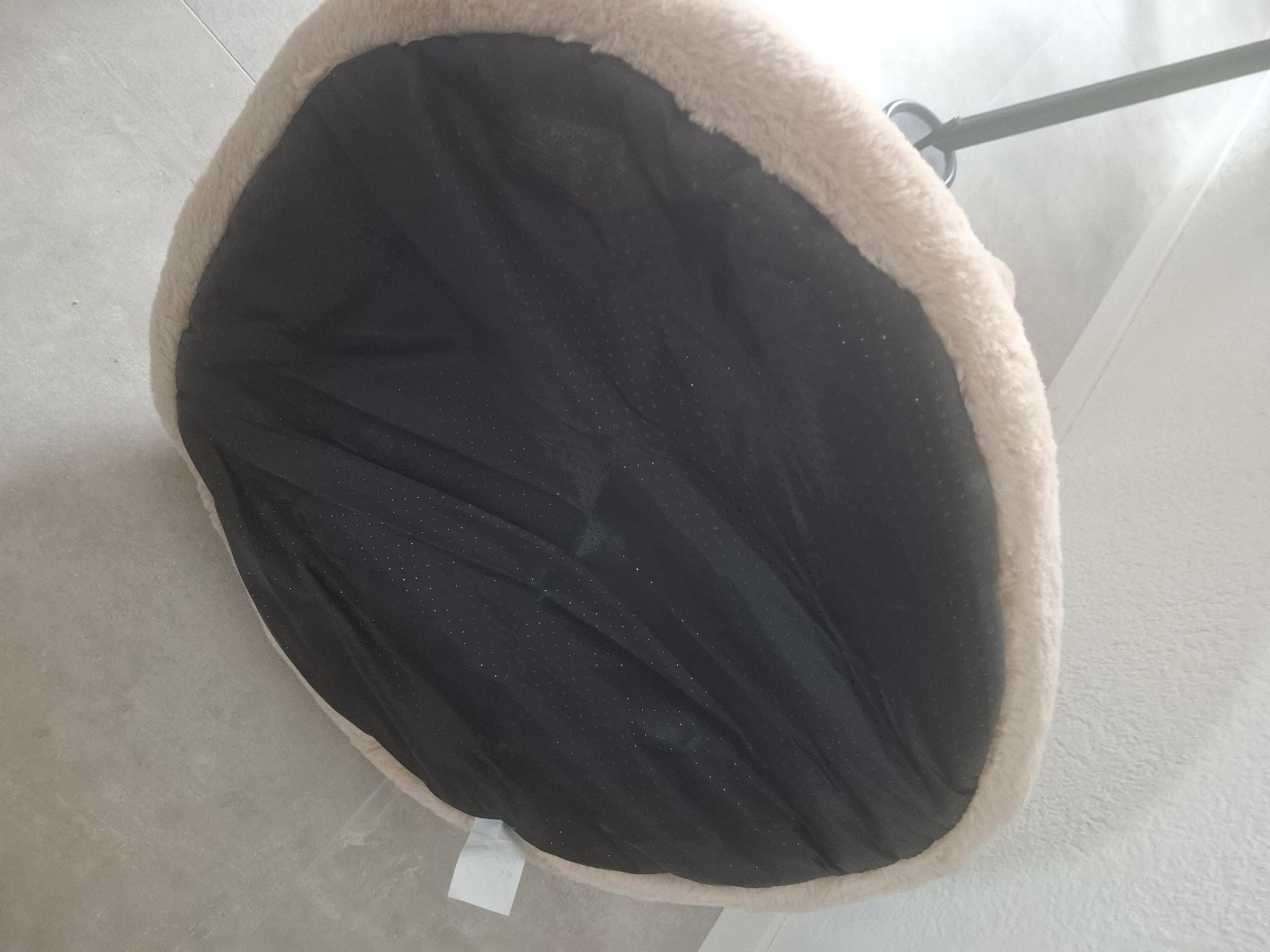 Cucce & Letti: Tente douillette pour chat, neuve! – Nuovo (secondo la descrizione) da Yverdon-les-Bains venduto da Layla5919 3
