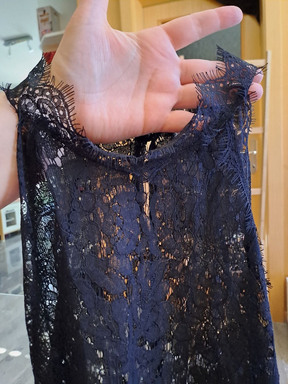 Camicette: Damen Oberteil Spitze Schwarz Gr XL – Usato da Rickenbach LU venduto da bishiida 2