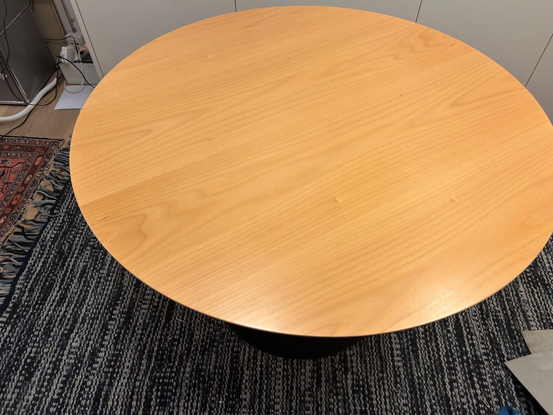 Atelier Alinea Tavoli: Alinea Tisch rund – Usato da Arlesheim venduto da Brienz30 2