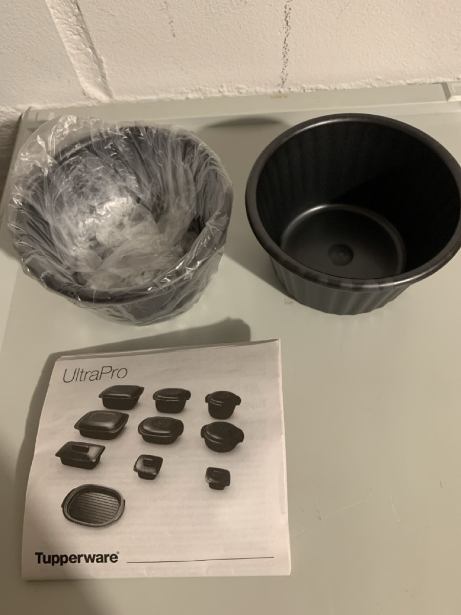 Tupperware Teglie da forno: Backform Tupperware Ultra Pro – Nuovo e nell'imballaggio originale da Bonaduz venduto da Schnueff0