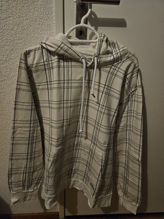 Pullover mit Kapuze