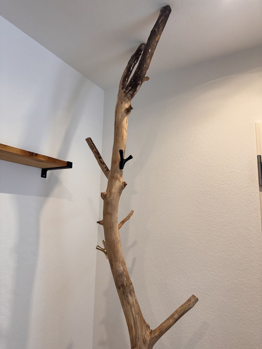 Porte manteau: Garderobe/Halterung – D'occasion à Bottighofen par dia_65zc 2
