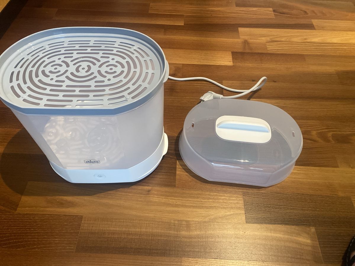 Chicco Pasti del neonato: Sterilizzatore Chicco – Usato da Buchs ZH venduto da Micki1982 1