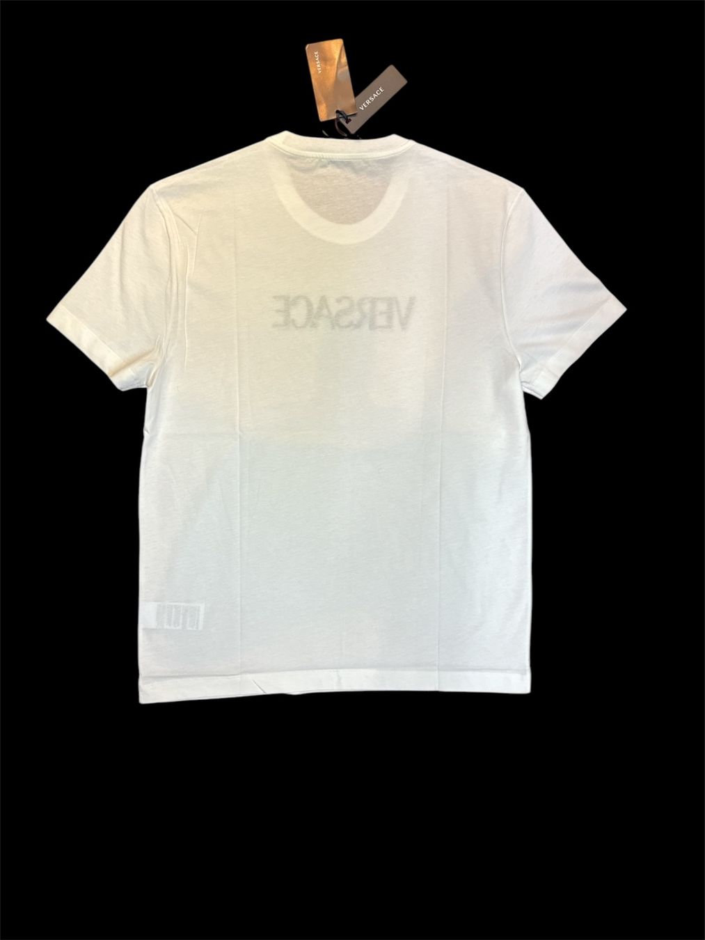 Versace T-shirt: Versace White Logo T-Shirt – Usato da Lachen SZ venduto da HelvetiaLuxury 1