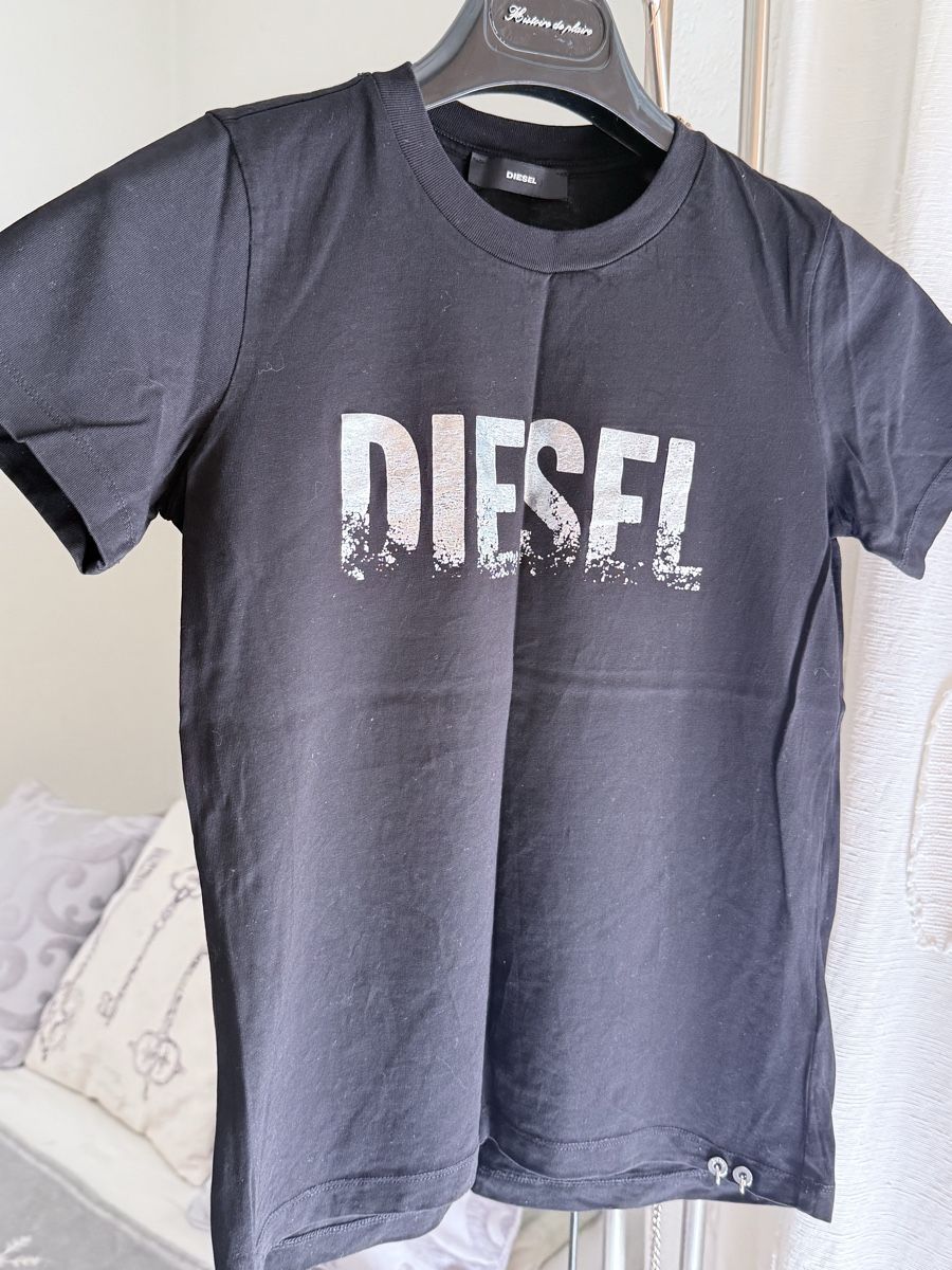 Diesel T-shirt: DIESEL t-shirt – Nuovo (secondo la descrizione) da Grône venduto da ukr_2qbg