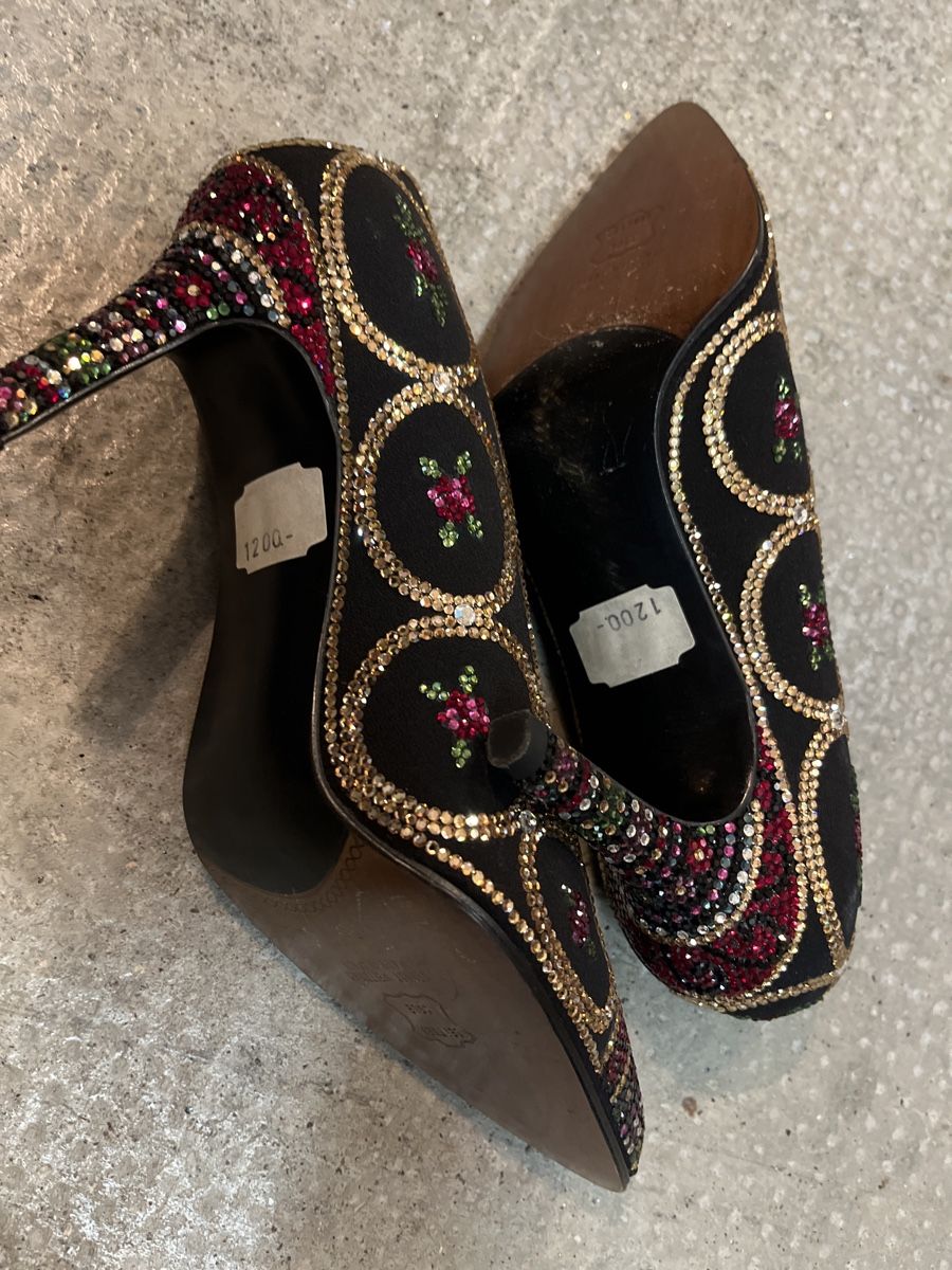 Stuart Weitzman Scarpe da donna: Stuart Weitzman Pumps Swarovski Seide 39 – Nuovo (secondo la descrizione) da Münchenstein venduto da Sozial_Labor_Brocki 4