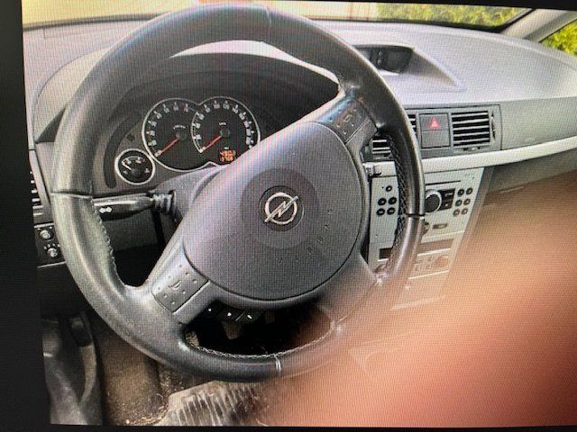 Opel Automobili: Opel Meriva – Usato da Biel/Bienne venduto da ezb_lc6y 2