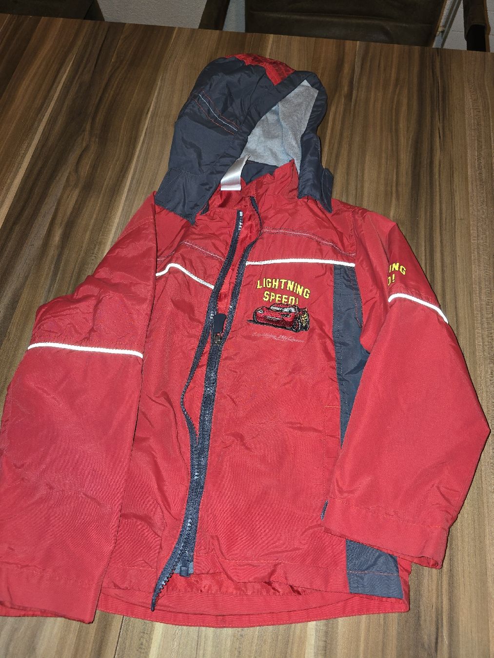 Giacche & Cappotti: Regenjacke Grösse 116 – Usato da Aadorf venduto da Blutengel1980
