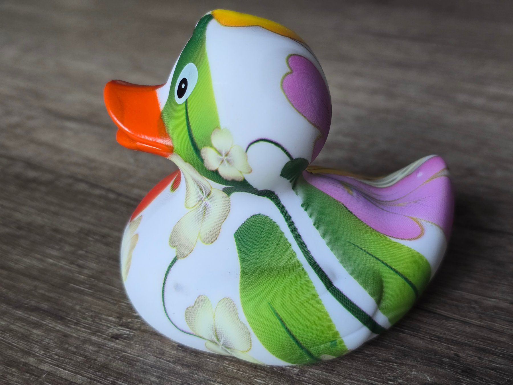 Lufthansa Spielzeuge: Lufthansa First Class Badeente Gummiente Ente Flower Power – Neu (gemäss Beschreibung) aus Küsnacht ZH von Hitch1 3