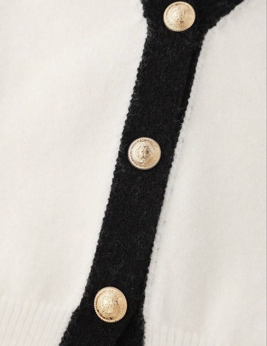 Gilets & Westen: Cardigan – Neu und originalverpackt aus Châtel-St-Denis von Montclair_Swiss 3