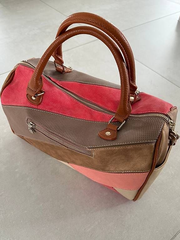 Desigual Borse da donna: Wunderschöne Desigual Damenhandtasche – Nuovo (secondo la descrizione) da Bellach venduto da MikaSol 2
