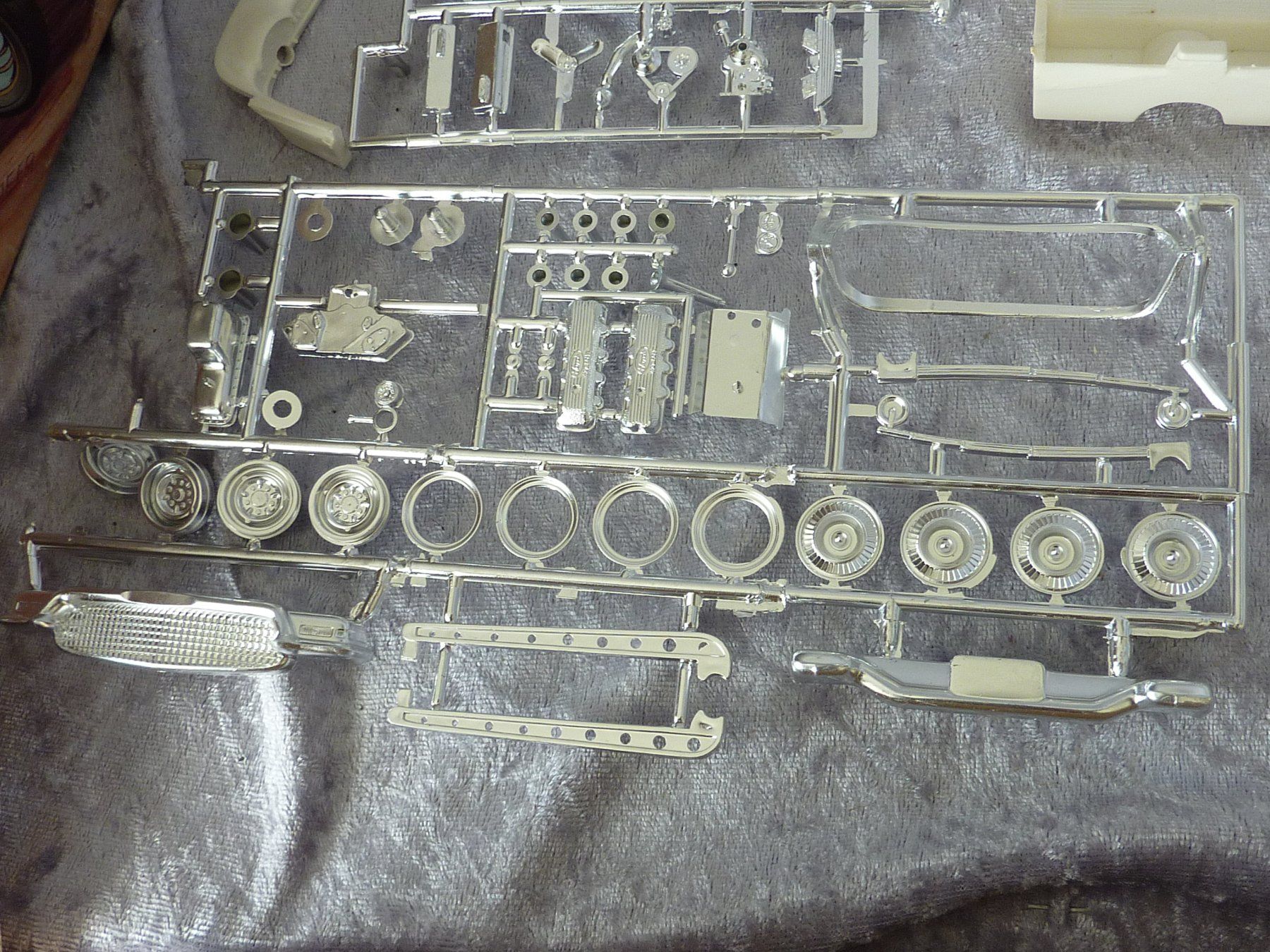 AMT/ERTL Modellini d'auto: Ford Thunderbird 427 Judge  1:25 – Usato da Dürrenäsch venduto da modellautos4you 4
