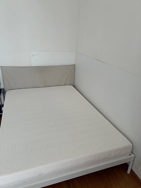 Letti: Lit + matelas à vendre( 140 sur 200) – Usato da Carouge GE venduto da pau_pb5h 1
