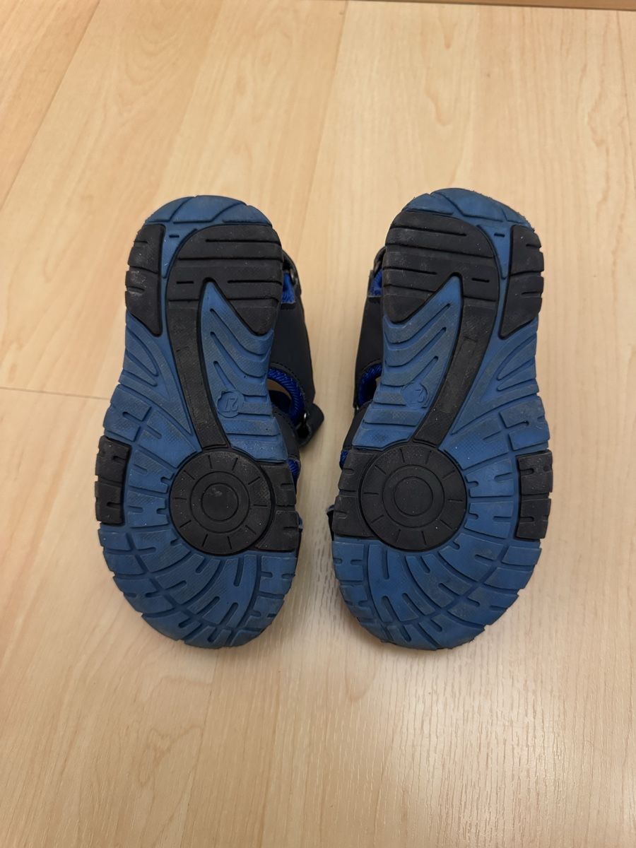 Scarpe per ragazzi: Sandalen Grösse 27 – Usato da Rotkreuz venduto da luxurybe 2
