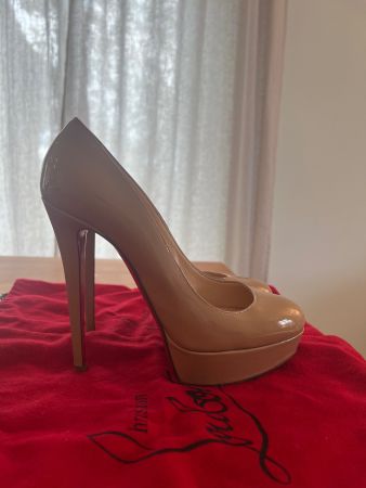 Le louboutin prezzo deals