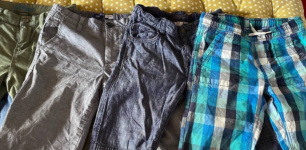 C&A Lotti & Set di vestiti: 5 lässige Shorts Gr. 134 – Usato da Urdorf venduto da Resumasa 2