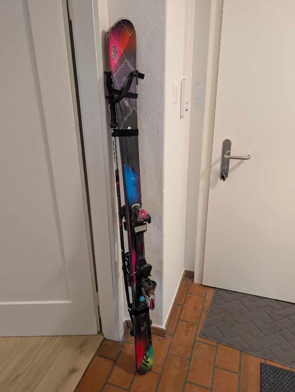 K2 Sci: K2 Carving Skis 167cm – Usato da Schlieren venduto da claudiaboker 1