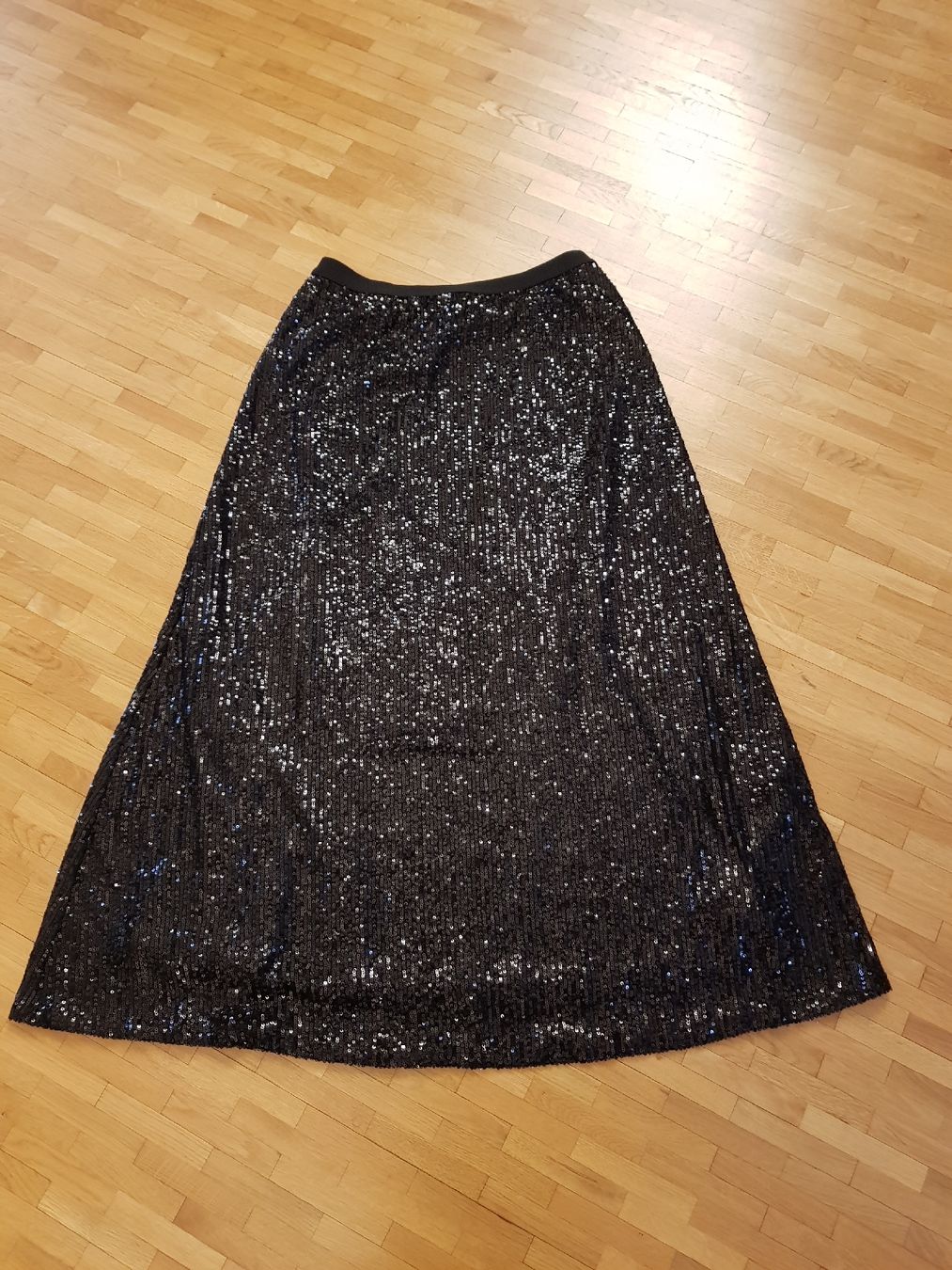 Maison 123 Gonne: Jupe soirée noire Maison 123 Paris à sequins, taille 36 – Nuovo (secondo la descrizione) da Veyrier venduto da sosozizou