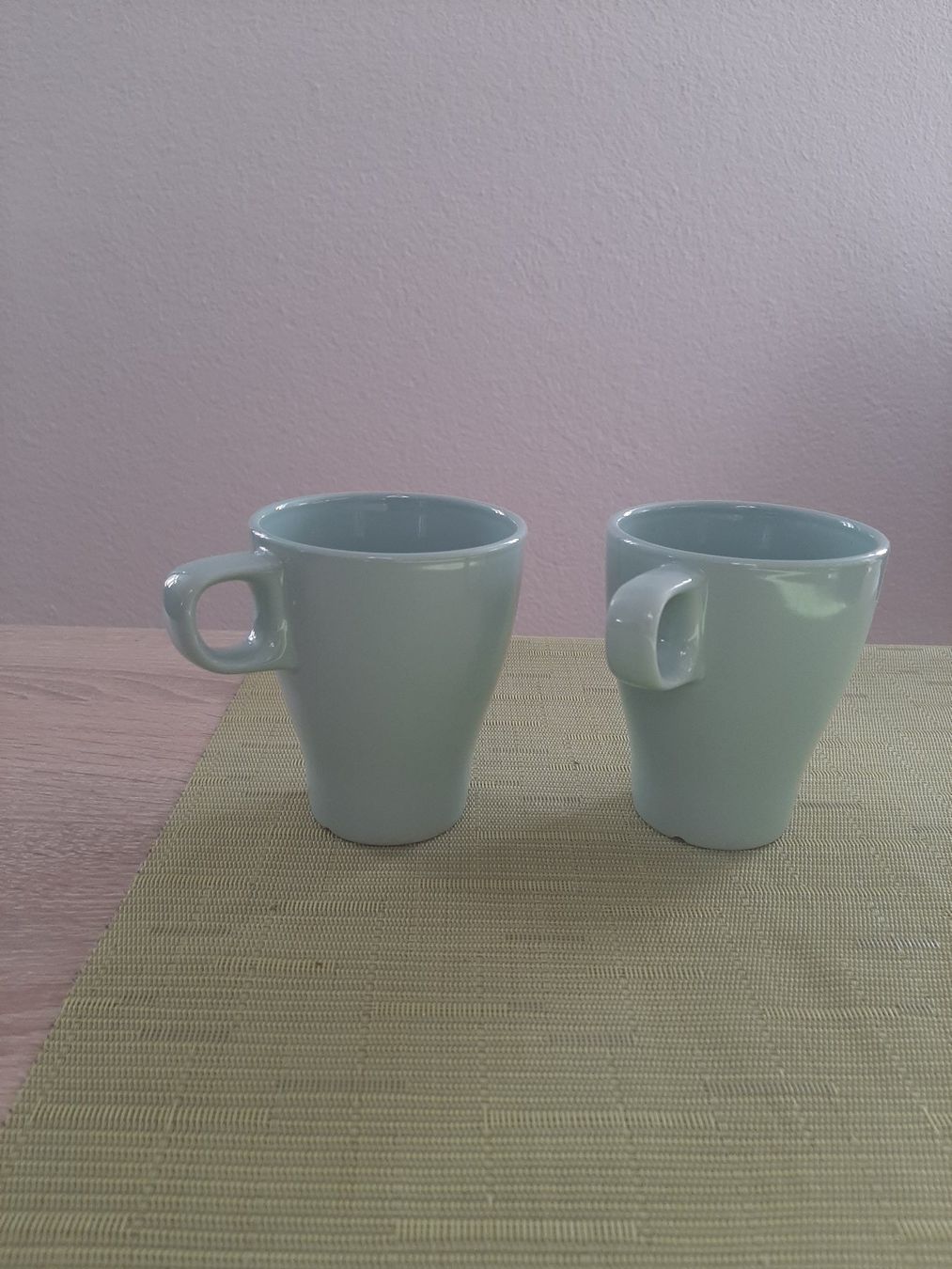 Tazze: 2 Tassen IKEA mintgrün – Usato da Menziken venduto da Rien1