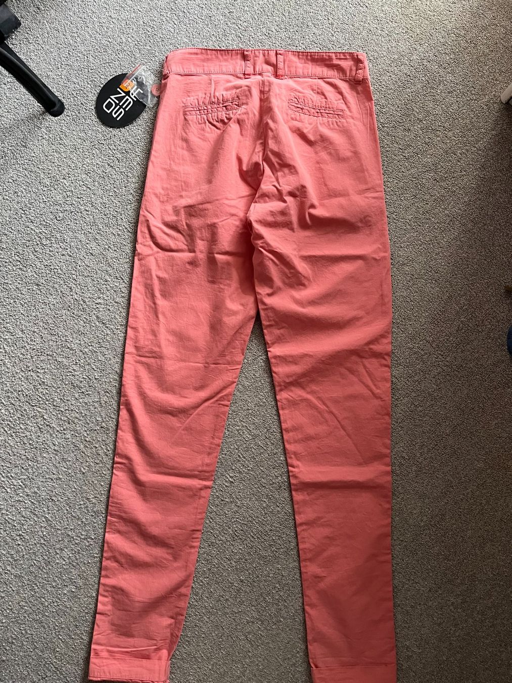 Pantaloni: Manor Chinohose Gr 34 Fabrikneu – Nuovo e nell'imballaggio originale da Rekingen AG venduto da nederland1 3