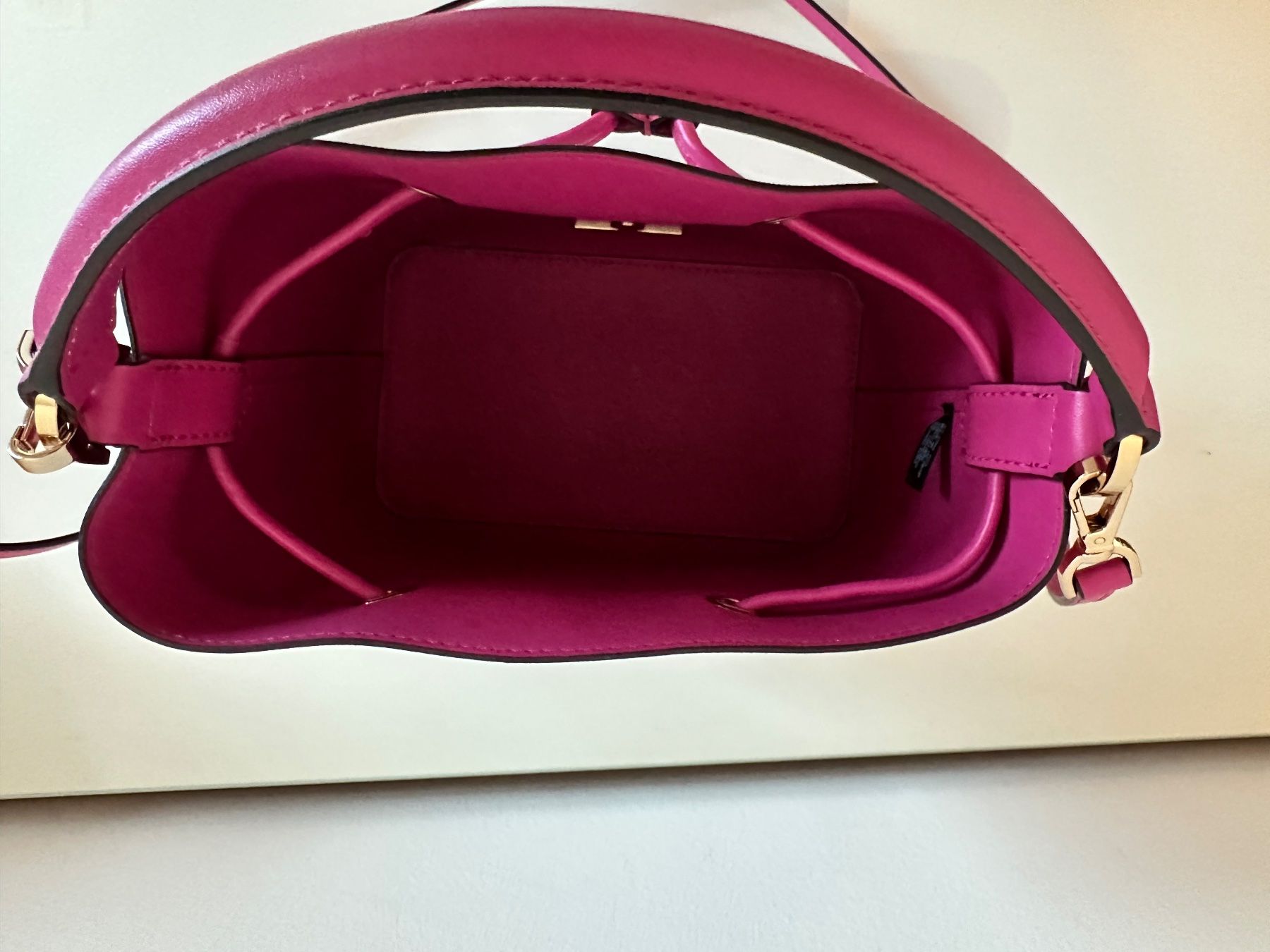 Michael Kors Sacs femmes: Michael Kors Beuteltasche – Neuf (Voir description) à Winterthur par snowflake123 3