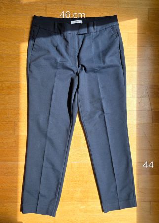 Schicke, elegante Stoffhose, Grösse 44, neuwertig!