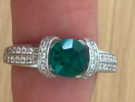 Luxus Elegante Gr.19/9 Ring Farbe: Silber/ Grün Zirkonia