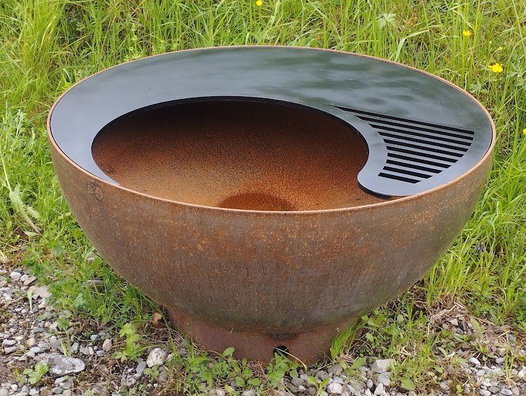 Bracieri: Feuerschale - Grillkugel mit Grillplatte 80 cm – Nuovo (secondo la descrizione) da Kölliken venduto da MeWo-Design 1