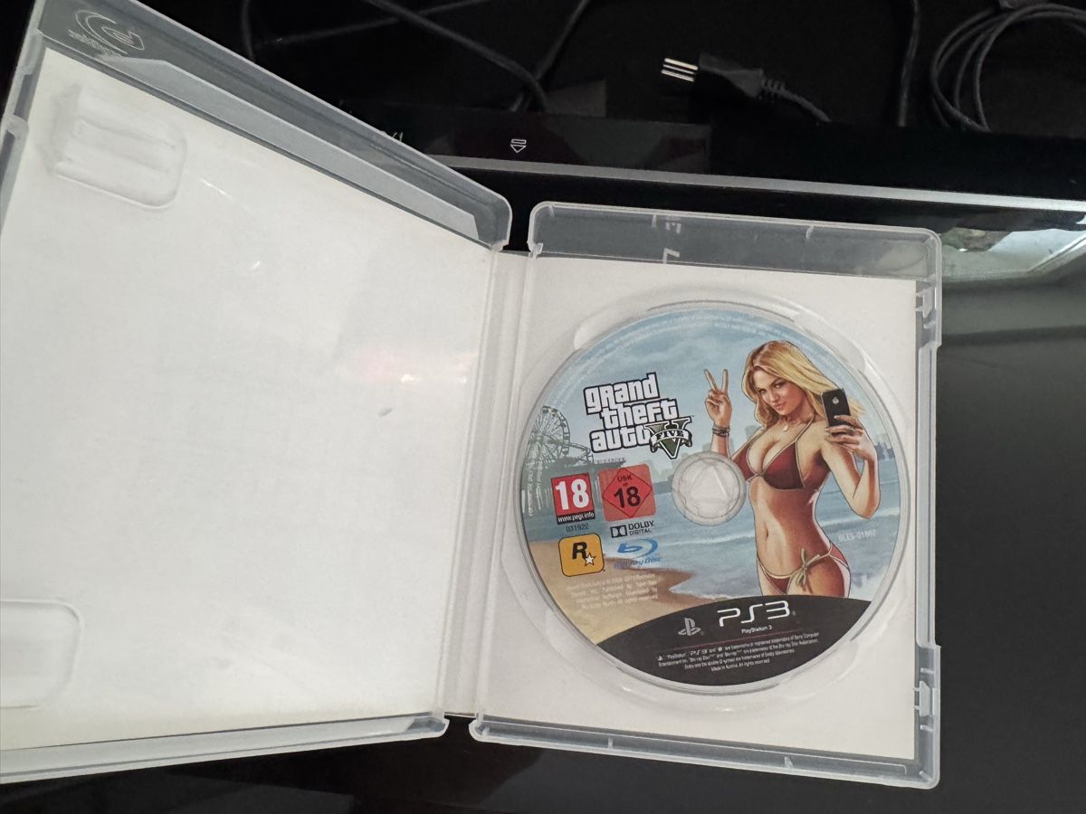 Sony Console: PS3 Sony Playstation 3 / GTA 5 – Usato da Biel/Bienne venduto da jack.lalanne 3