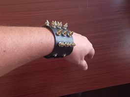 5x Armbänder mit Nieten - Bracelet punk riveté